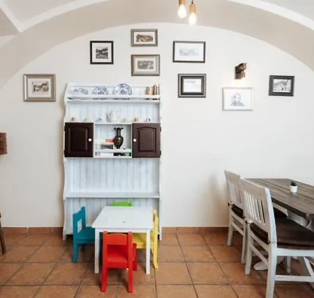 アパートホテル Hisa Wambrechtsamer - House Wambrechtsamer Planina pri Sevnici