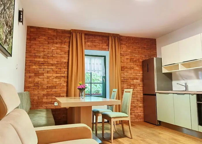 Hisa Wambrechtsamer - House Wambrechtsamer Aparthotel Planina pri Sevnici